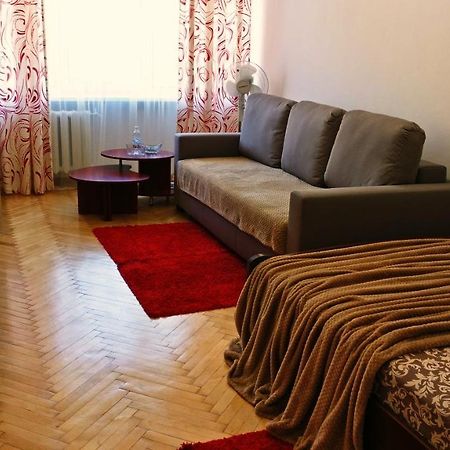 Very Nice Apartment In L'Viv Lviv Bagian luar foto