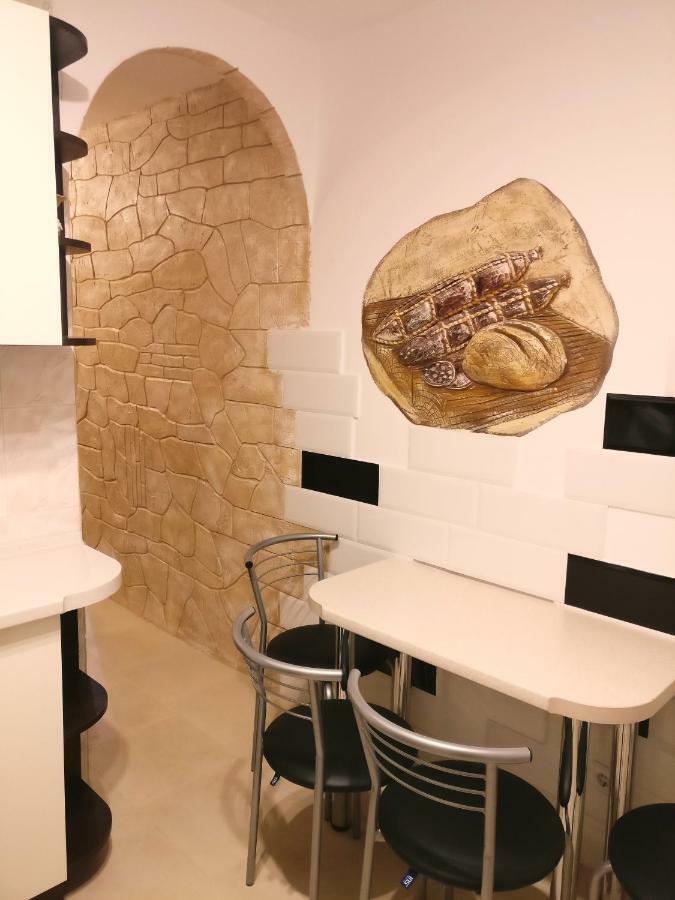 Very Nice Apartment In L'Viv Lviv Bagian luar foto
