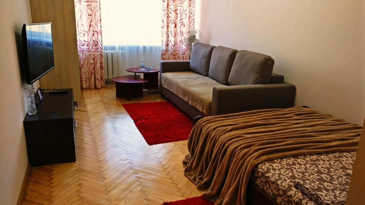 Very Nice Apartment In L'Viv Lviv Bagian luar foto